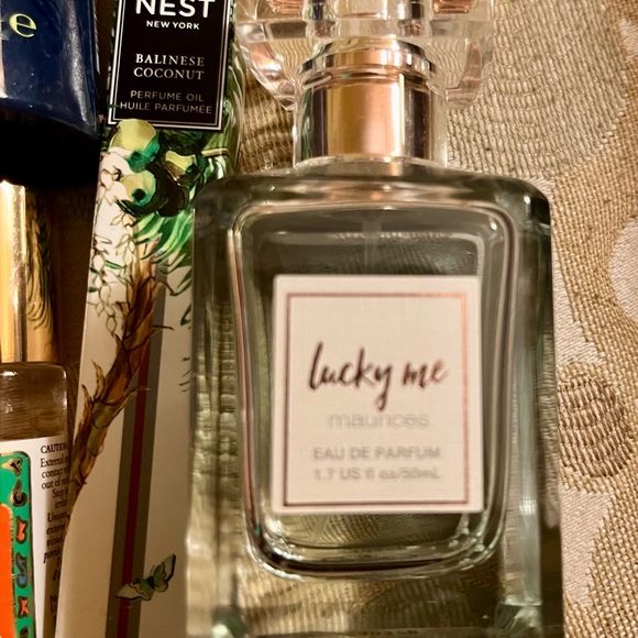 Scent-sational bundle of brand name scents - Picture 9 of 9